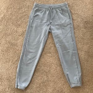 Aritzia sweatpants